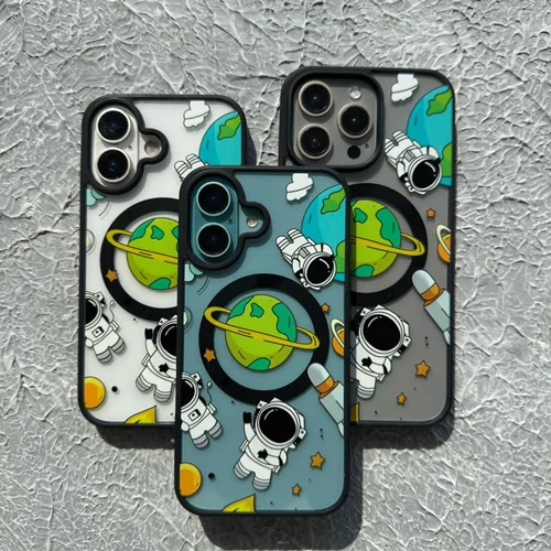 قاب فضانورد و سیاره به همراه مگسیفC006501