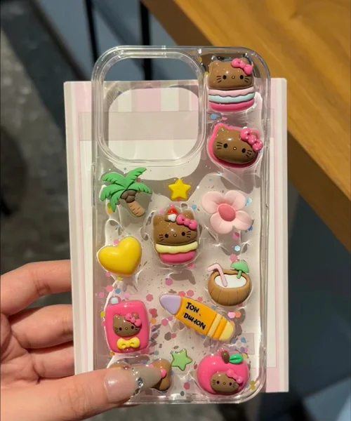 قاب C006211hello kitty in the beach