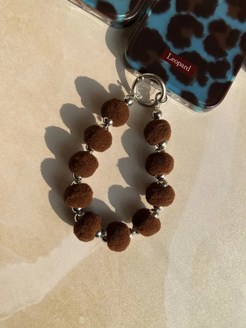 بند آویز توپی قهوه ای P000900