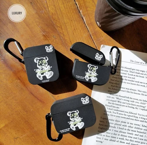 کاور ایرپادA000147 kaws