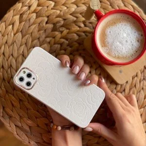 قاب موبایل آیفون چرمی گل شنل داغیC000220