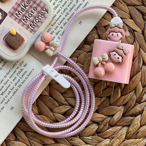 محافظ کابل دختر آلبالو برجسته روکش سیم + روکش آدابتور + دوعدد بست عروسکیP000121