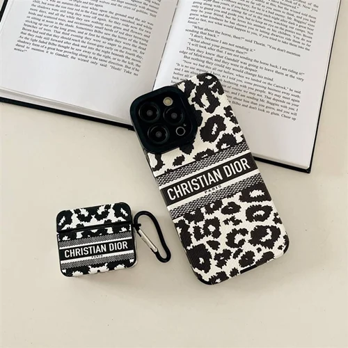 کاور ایرپاد Christian dior سفید مشکی پلنگی A000222